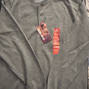 Men's Gray Long Sleeve Henley by Alpine Lakes Sz Medium